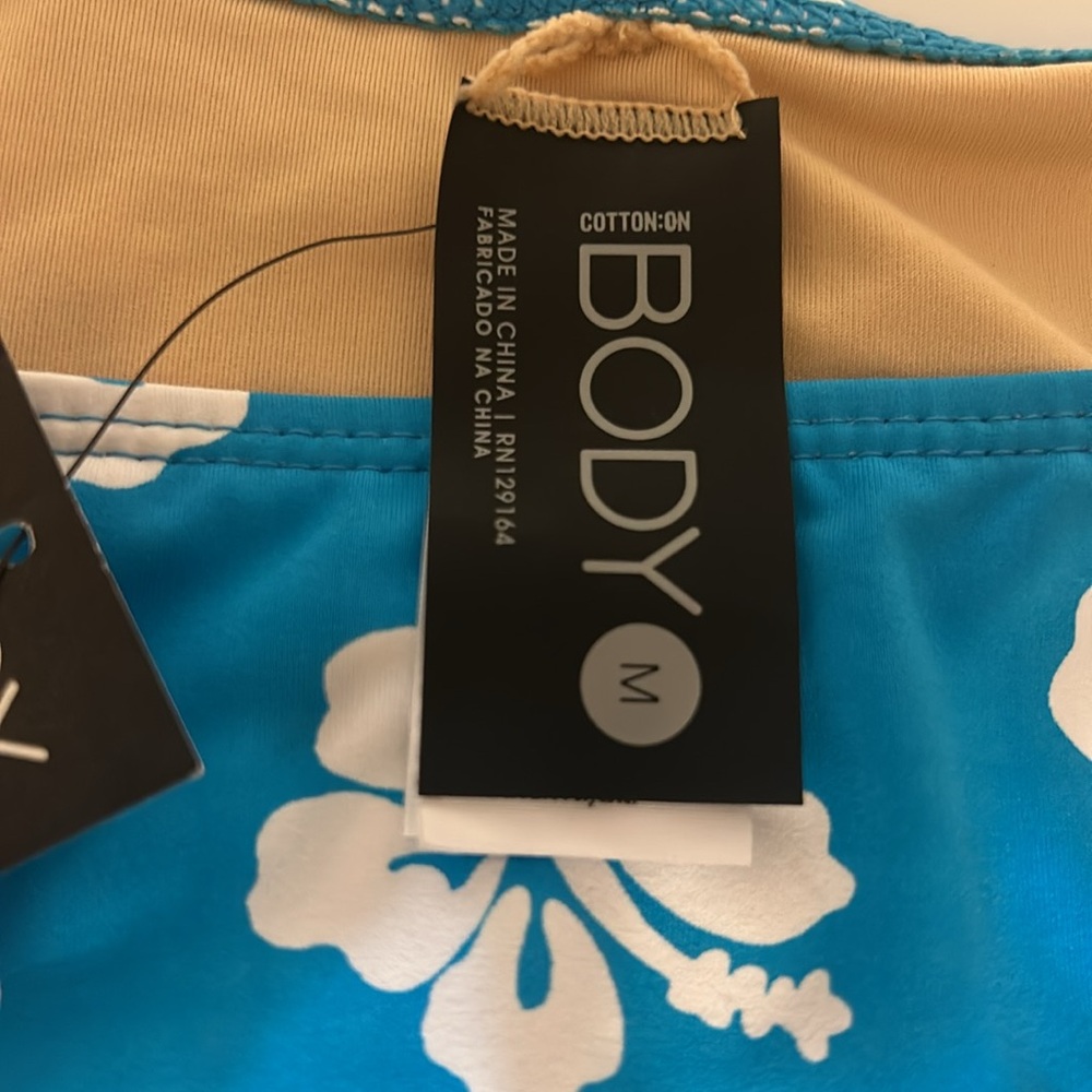 Bikini bottom NWT Brazilian coverage aqua hibscus print side tie size M - Picture 4 of 6